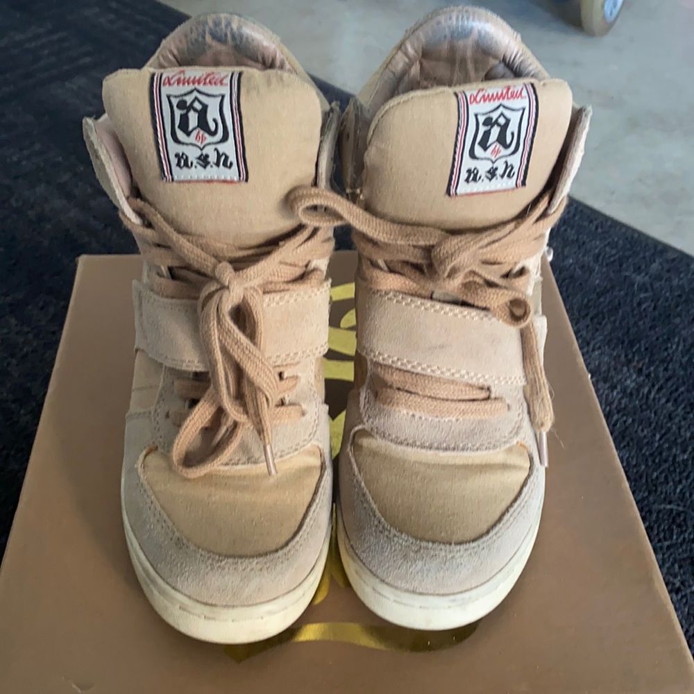 Women Shoes